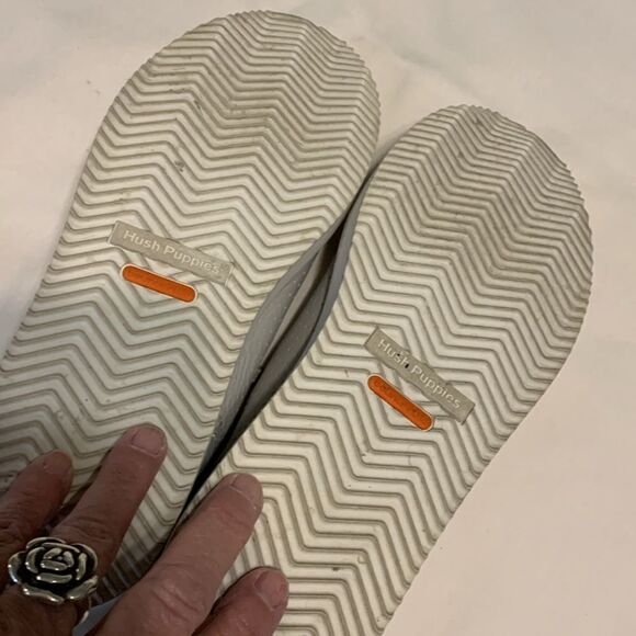 Hush Puppies Sabine Bounce Plus Size 11 gray sneakers (worn once) - Picture 6 of 10